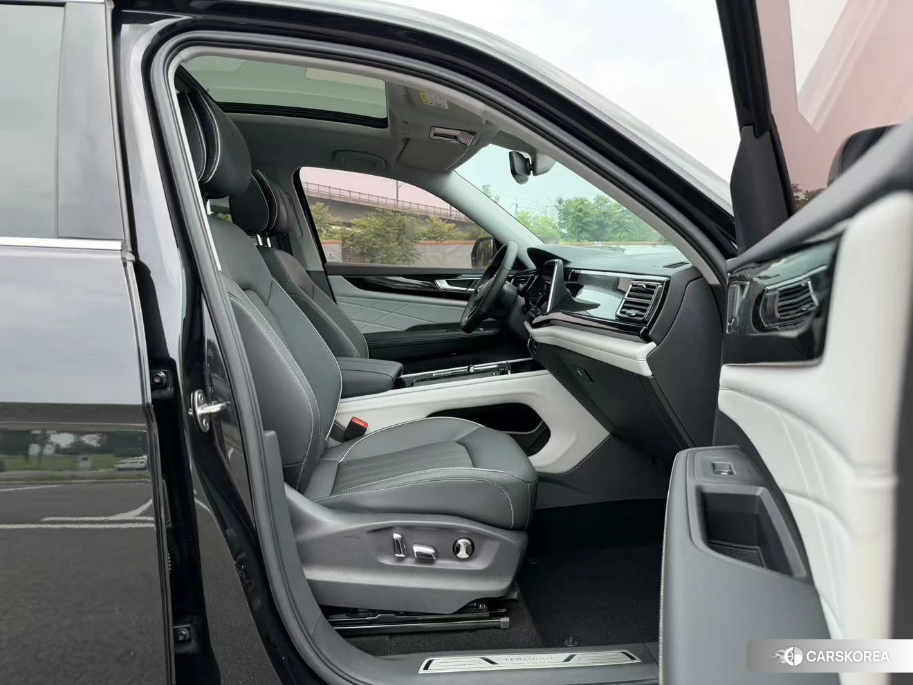 Volkswagen Tourang id 4452172 из Китая 24