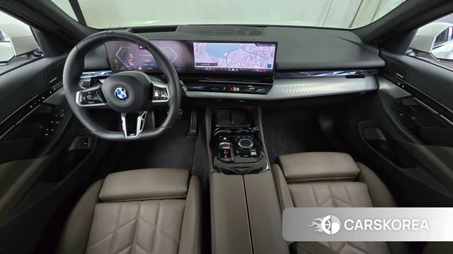 BMW 5 Series (G60) id 4691235 из Кореи 17