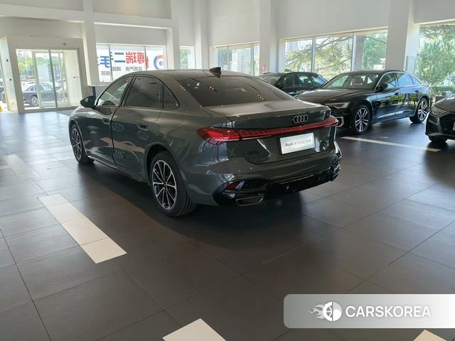 Audi A5L id 4301841 из Китая 13