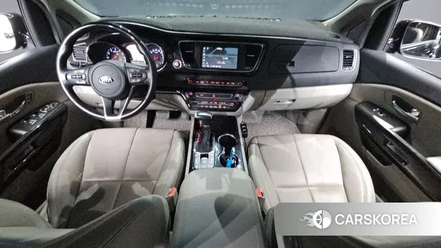 Kia The New Carnival id 3588222 из Кореи 17