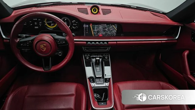 Porsche 911(992) id 3840034 из Кореи 17