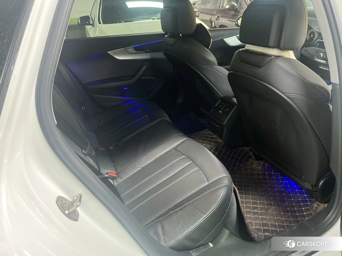Audi A4L id 4467903 из Китая 8