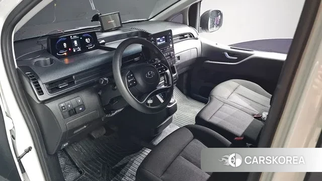 Hyundai Staria id 2930850 из Кореи 17