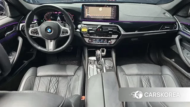 BMW 5 Series (G30) id 3197426 из Кореи 17