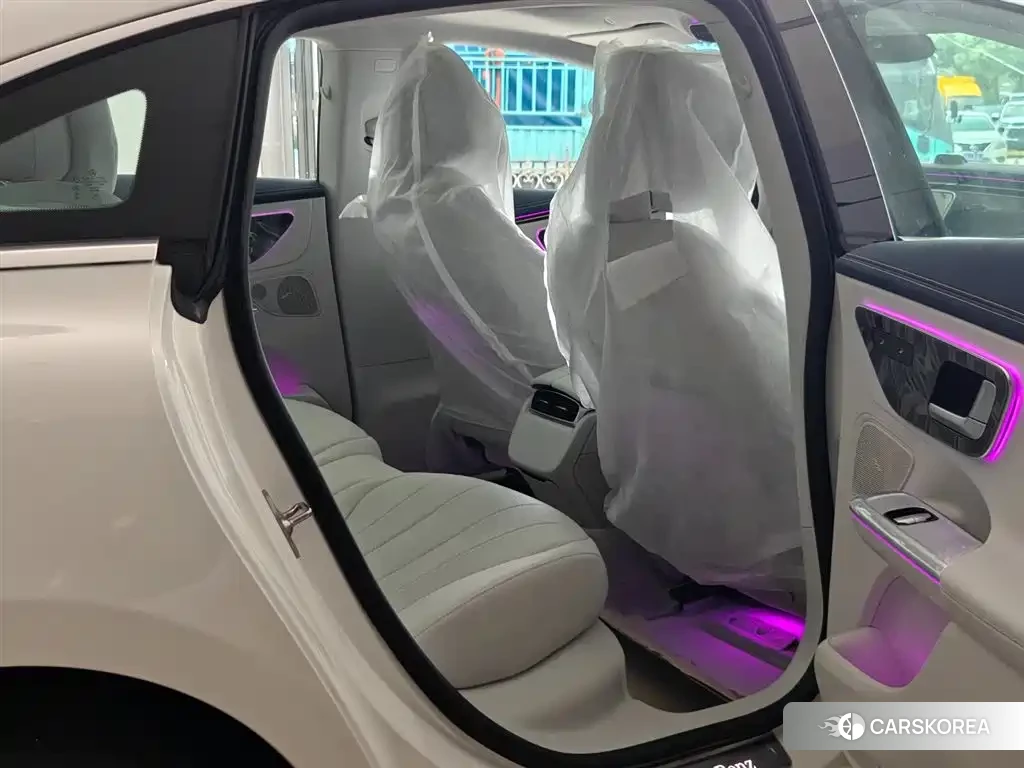 Mercedes-Benz EQE id 4545854 из Китая 11