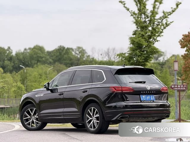 Volkswagen Touareg id 4209686 из Китая 13