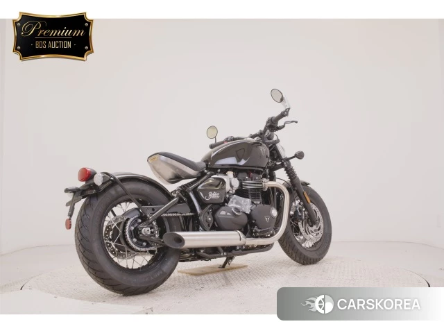Проданный Triumph BONNEVILLE BOBBER 2026 из Японии, фото 3