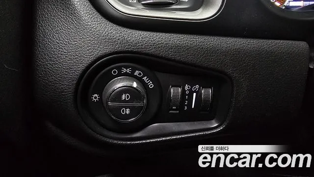 Jeep Renegade id 2665345 из Кореи 17