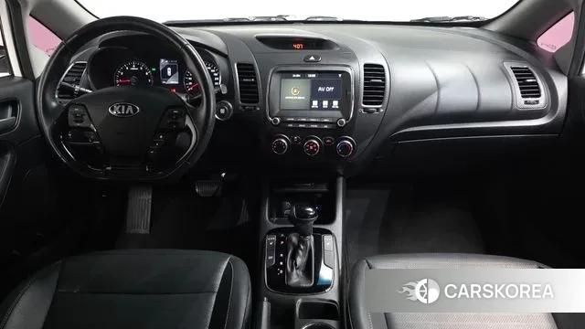 Kia The New K3 id 3723811 из Кореи 17