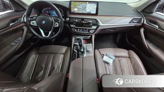 BMW 5 Series (G30) id 3509144 из Кореи 17