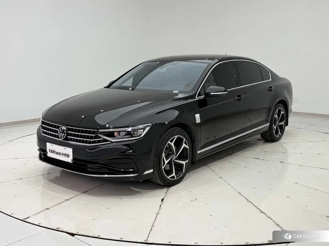 Volkswagen Magotan id 4628002 из Китая 23