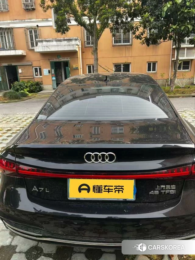 Audi A7L id 4258212 из Китая 7