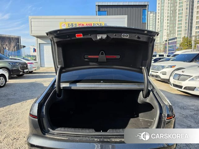 Hyundai Grandeur (GN7) id 3810950 из Кореи 17