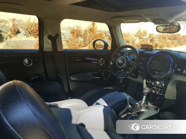 Mini Cooper S id 3698635 из Кореи 17