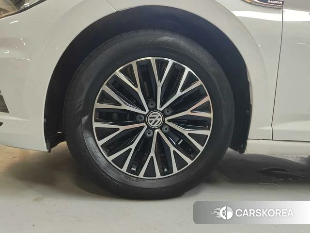 Volkswagen Sagitar id 4348695 из Китая 40