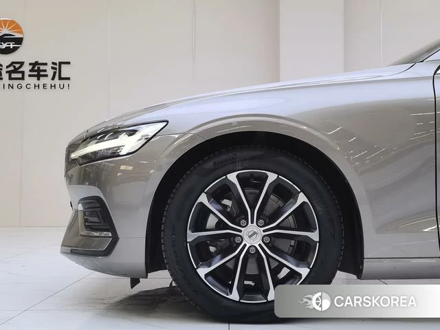 Volvo S60 id 4209173 из Китая 16