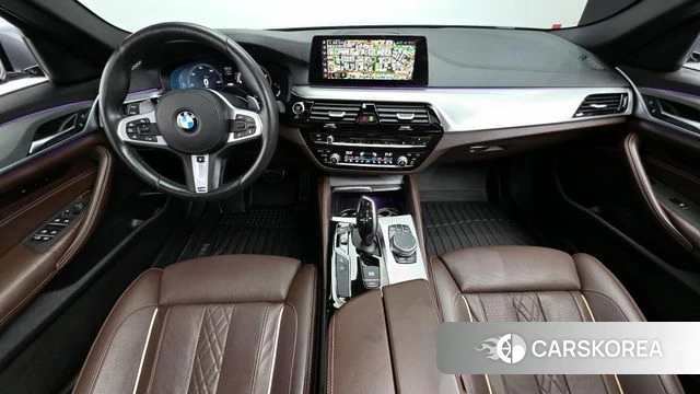 BMW 5 Series (G30) id 3905329 из Кореи 17