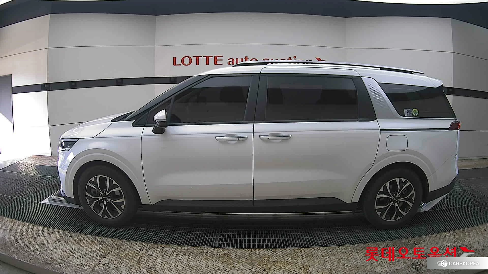 Kia Carnival id 3882160 из Кореи 34