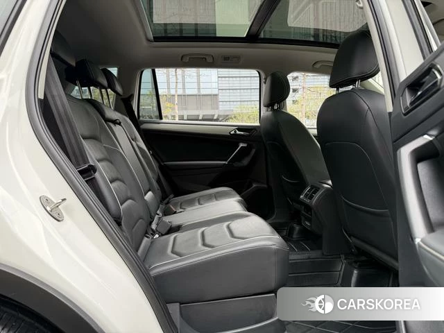 Volkswagen Tiguan L PHEV id 4277240 из Китая 18