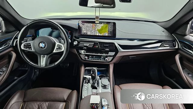 BMW 5 Series (G30) id 4535266 из Кореи 30
