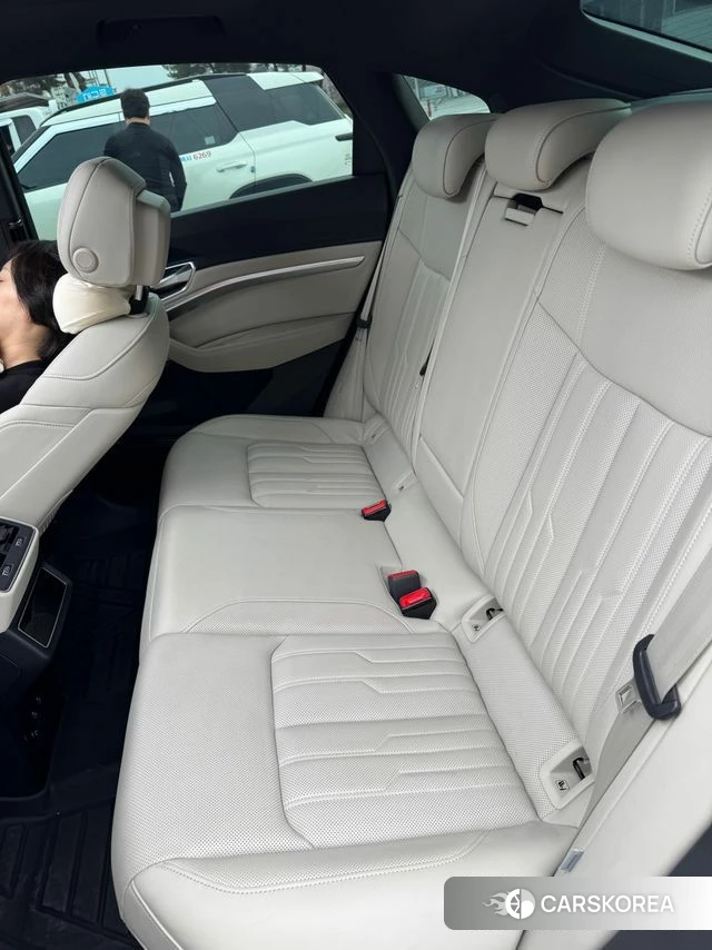 Audi e-Tron id 3884630 из Кореи 9