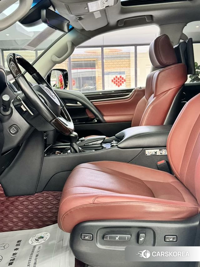 Lexus LX id 4260924 из Китая 7