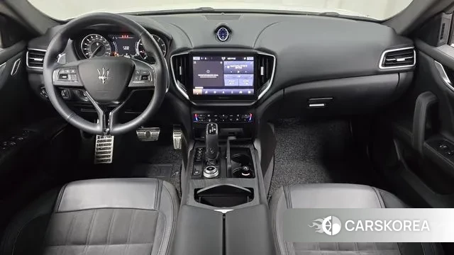 Maserati Ghibli id 3670848 из Кореи 17