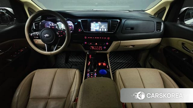 Kia The New Carnival id 3861627 из Кореи 17