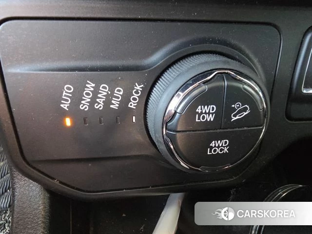 Jeep Renegade id 4780948 из Кореи 7