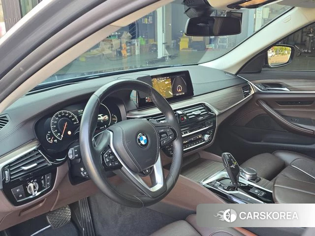 BMW 5 Series (G30) id 4447275 из Кореи 17