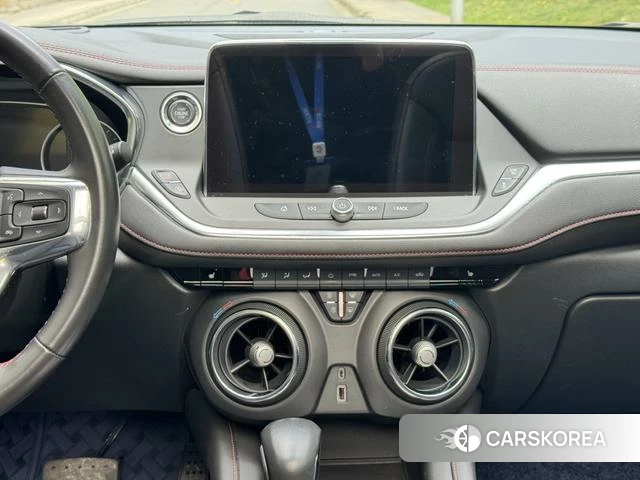 Chevrolet Trailblazer id 4215590 из Китая 18