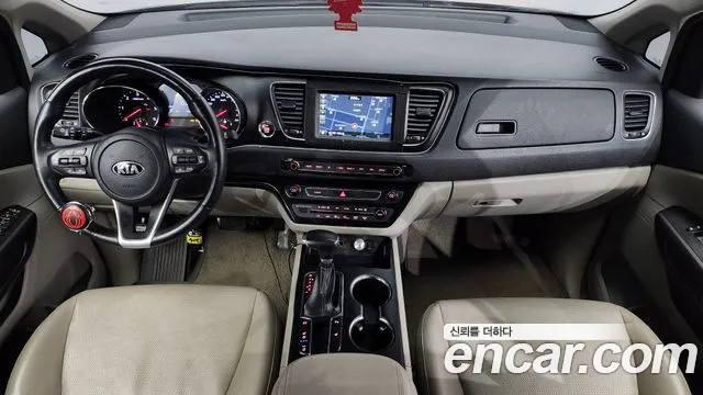 Kia The New Carnival id 2706321 из Кореи 17