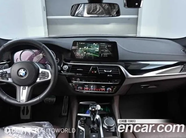 BMW 5 Series (G30) id 2891935 из Кореи 17