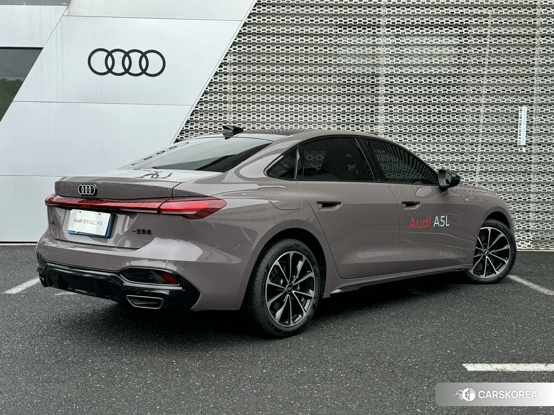 Audi A5L id 4440809 из Китая 17