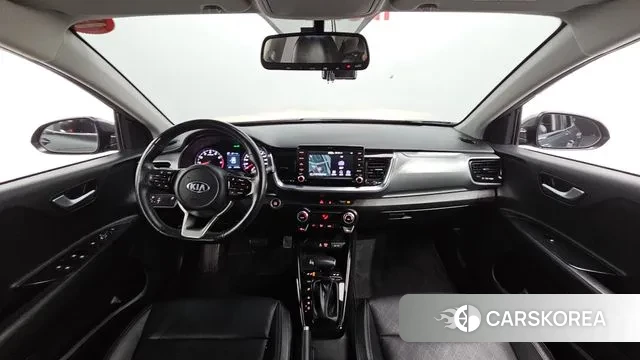 Kia Stonic id 3741626 из Кореи 17