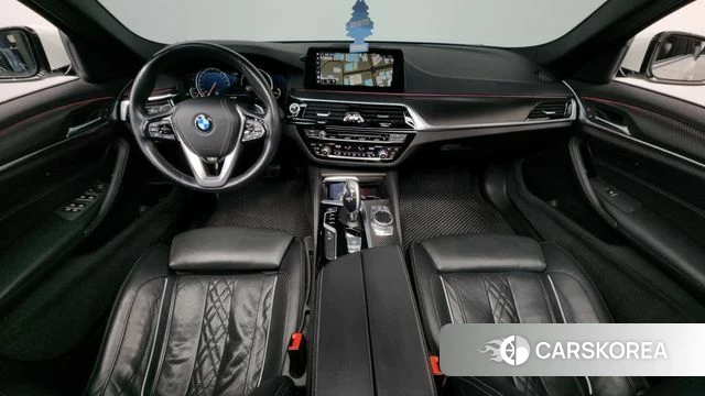 BMW 5 Series (G30) id 4345829 из Кореи 17