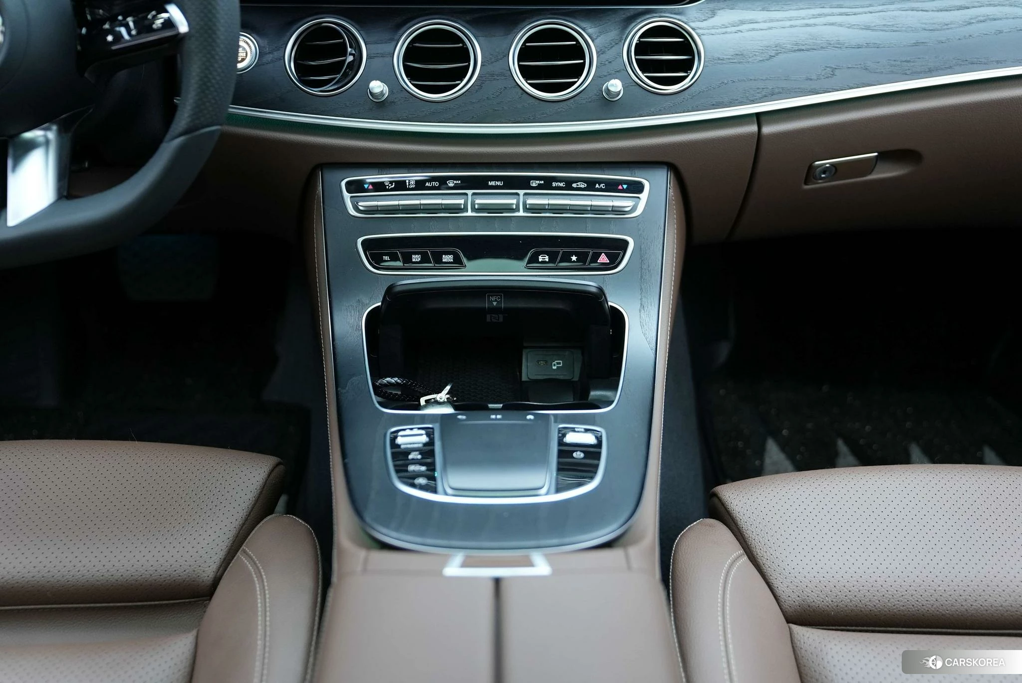 Mercedes-Benz E-class id 4455719 из Китая 16