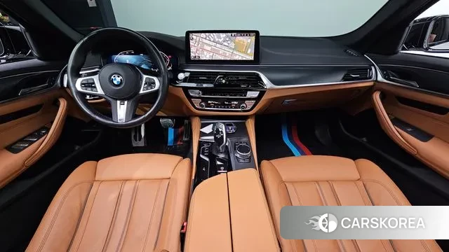 BMW 5 Series (G30) id 3437614 из Кореи 17