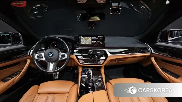 BMW 5 Series (G30) id 3053701 из Кореи 17