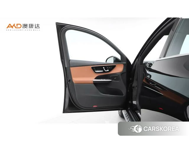 Mercedes-Benz GLC 2024 Черный из Китая, фото 6