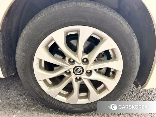 Nissan Xuan Yi id 4341779 из Китая 14