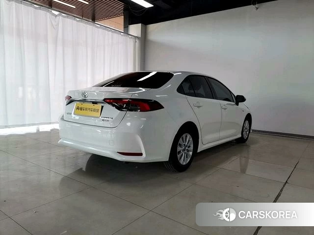 Toyota Corolla id 4235917 из Китая 17