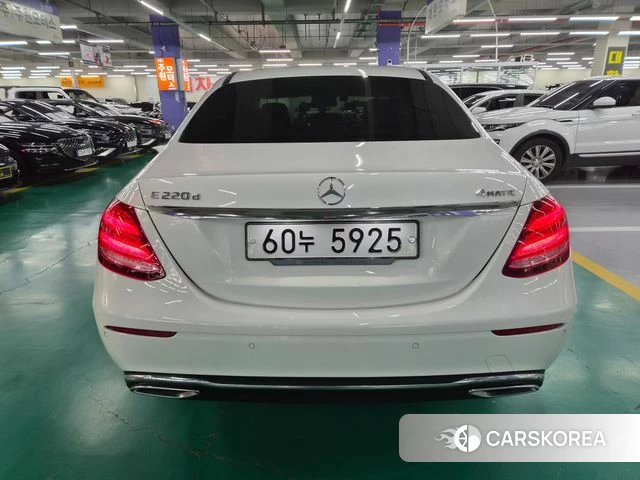 Mercedes-Benz E-Class W213 id 4325504 из Кореи 17