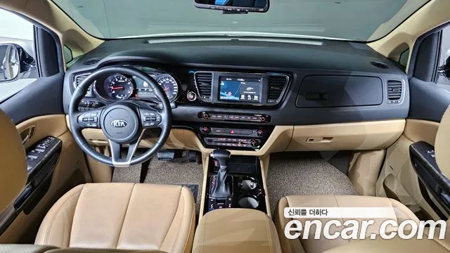 Kia The New Carnival id 2492435 из Кореи 17