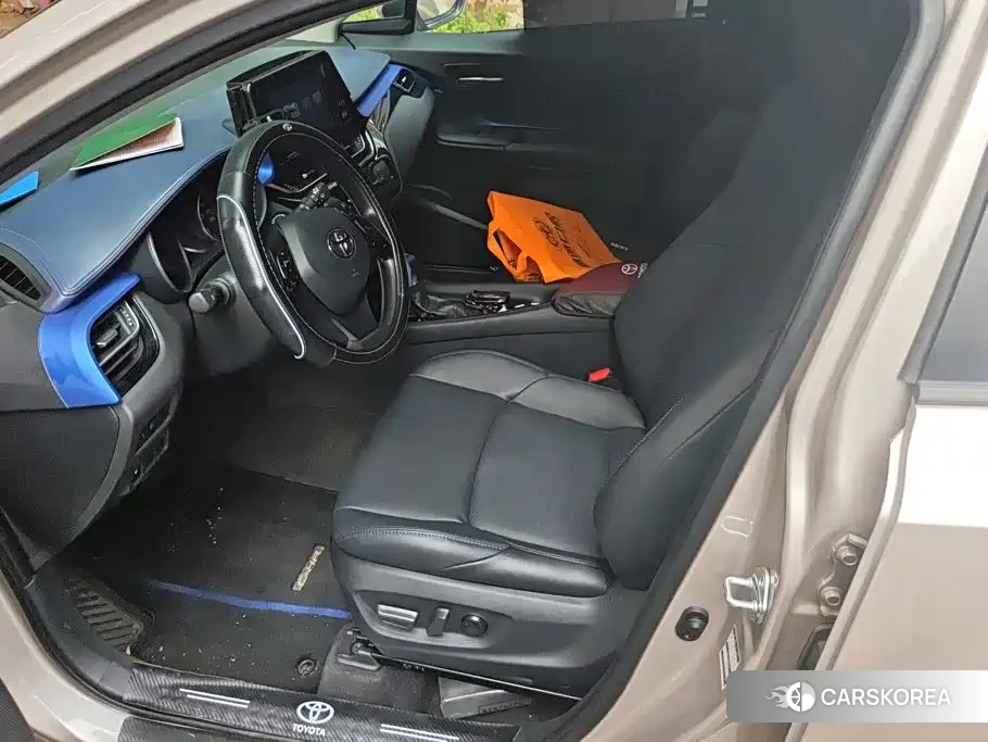 Toyota C-HR id 4607035 из Китая 13