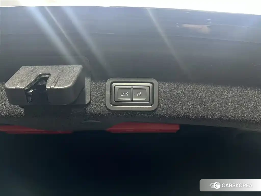 Audi A6L id 4649352 из Китая 14