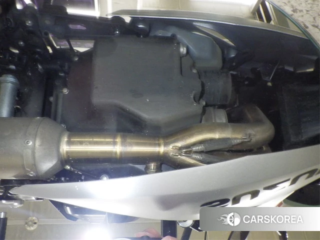 Suzuki GSX-8R id 4386999 из Японии 7