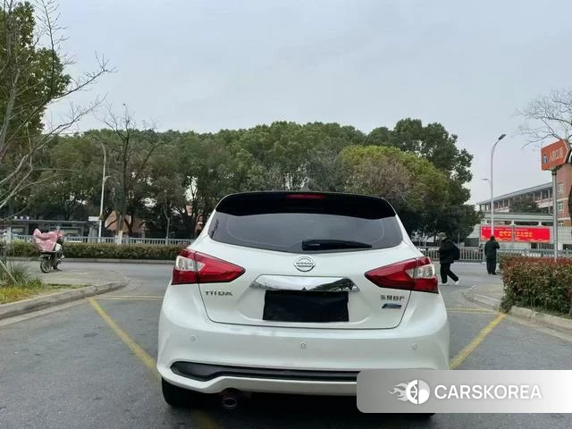 Nissan TIIDA id 4241662 из Китая 7