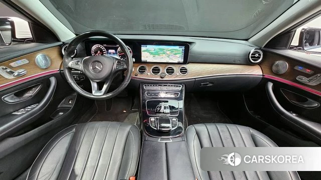 Mercedes-Benz E-Class W213 id 4305207 из Кореи 32