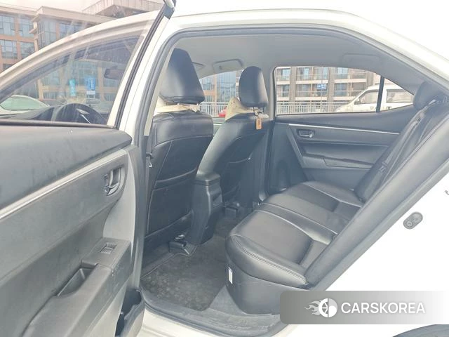 Toyota Corolla dual engine E+ id 4274609 из Китая 7
